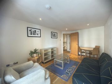 Ropewalk Court